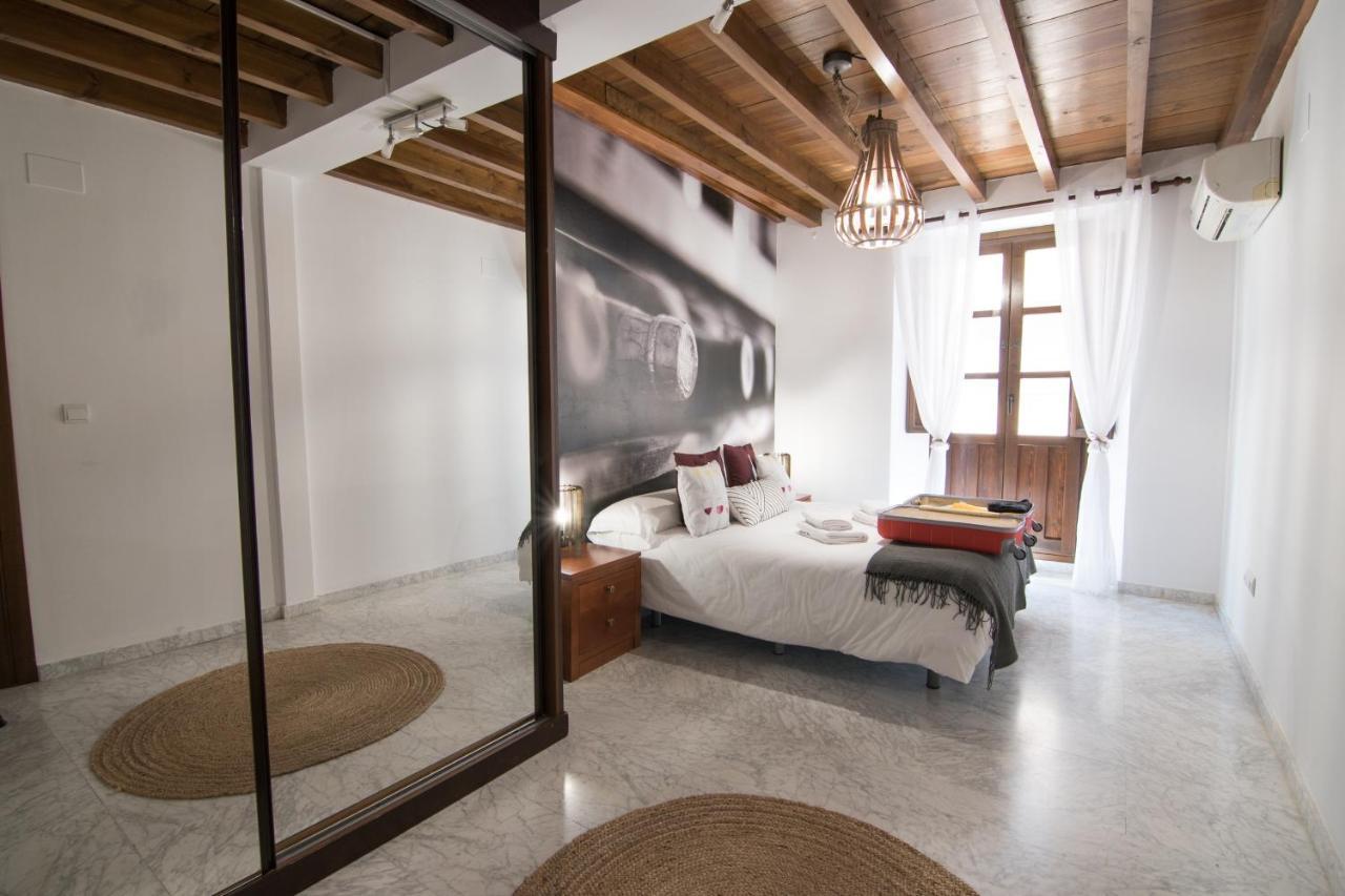 Tuguest Gracia Apartments Granada Bagian luar foto