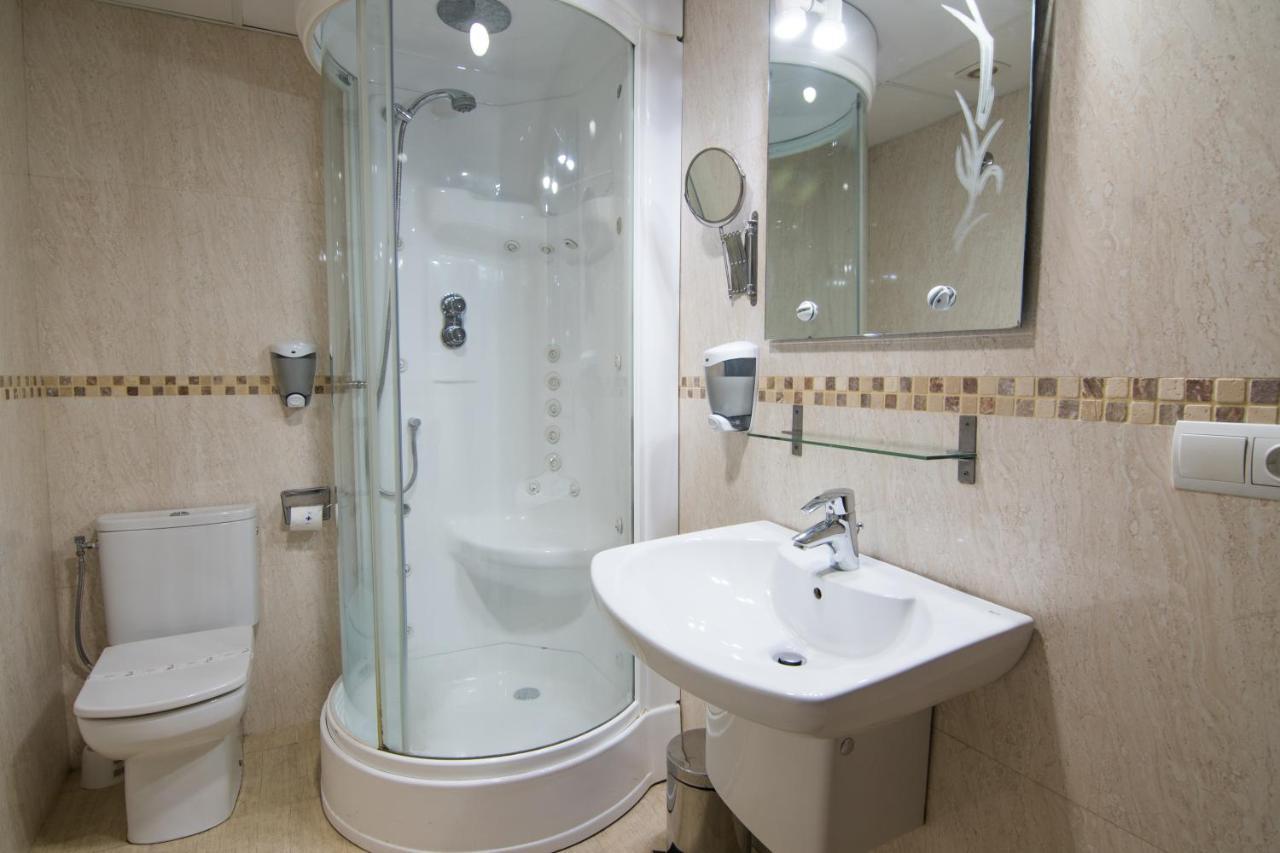 Tuguest Gracia Apartments Granada Bagian luar foto