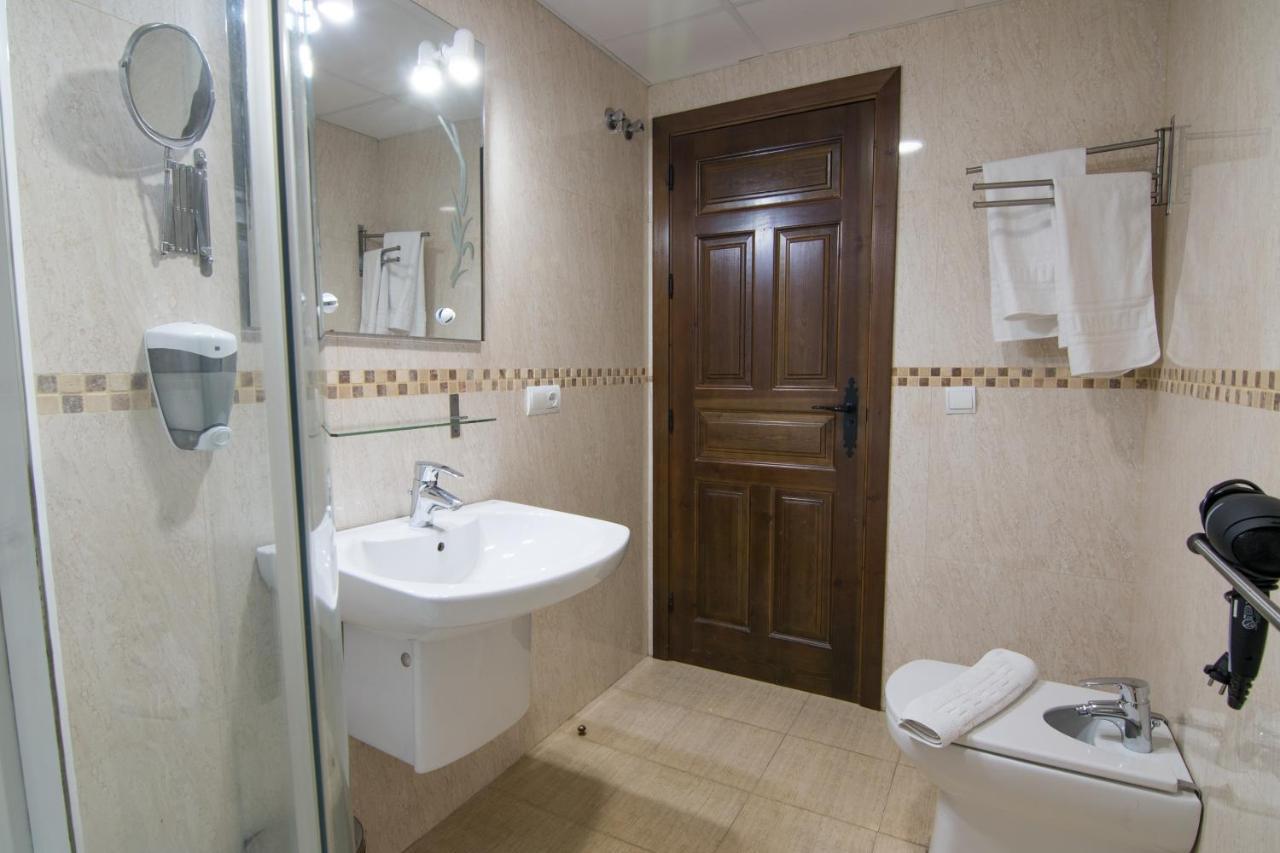 Tuguest Gracia Apartments Granada Bagian luar foto