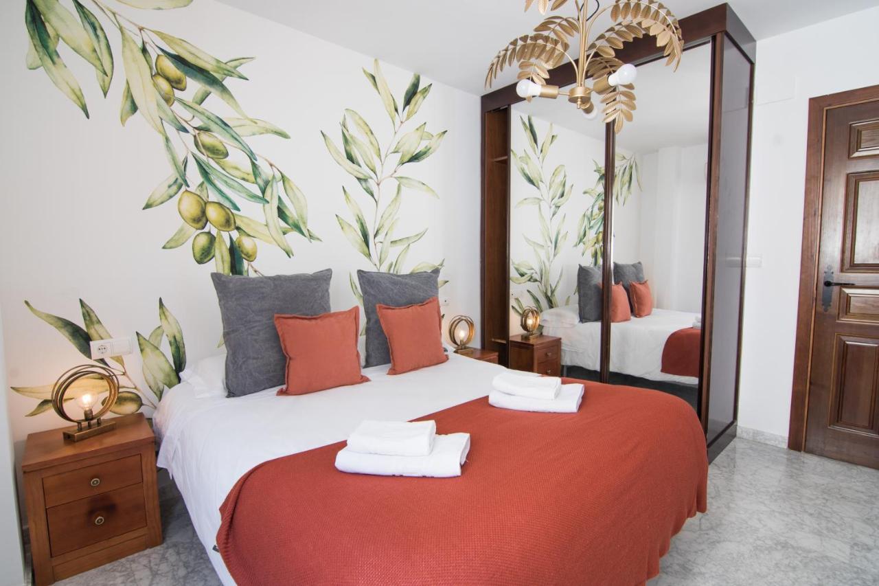 Tuguest Gracia Apartments Granada Bagian luar foto